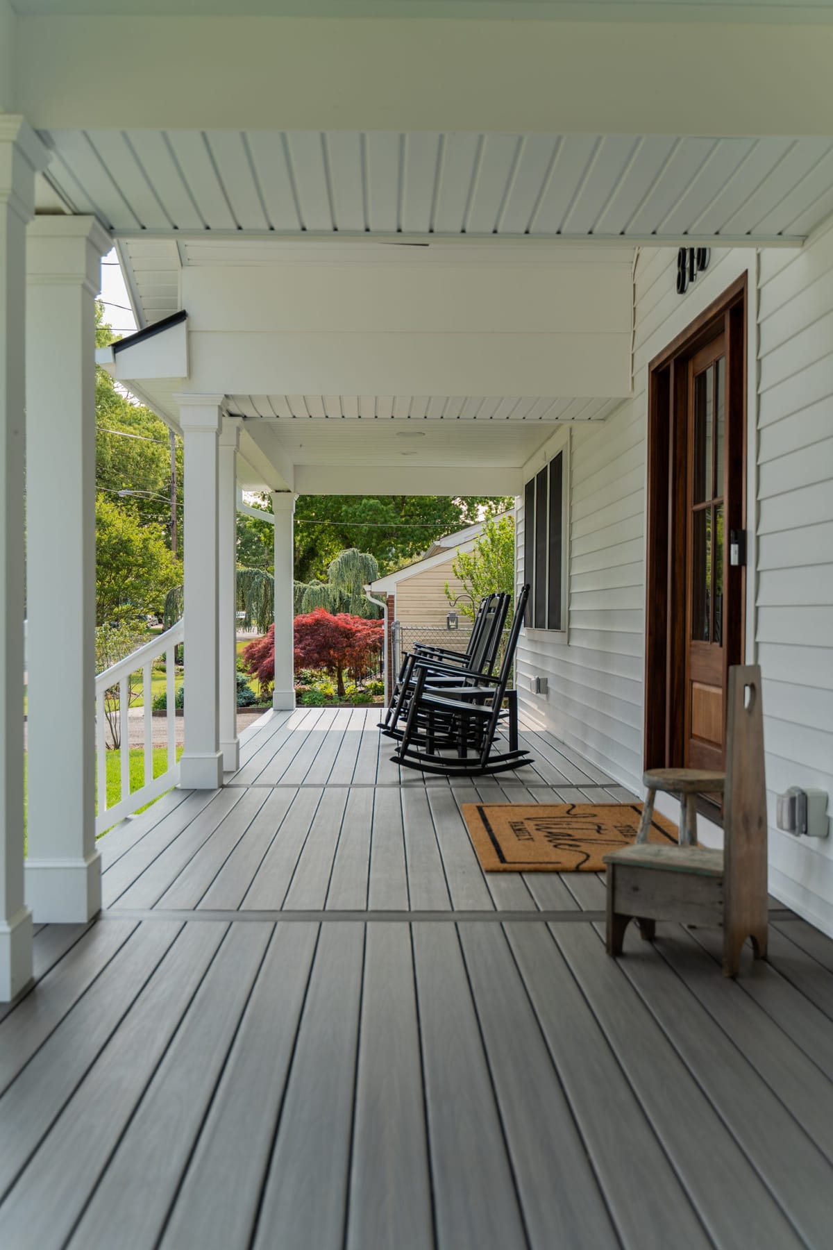 Craftsman porch and entry